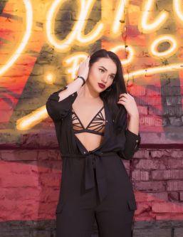 ����� ������,  +7 (933) 986-9524